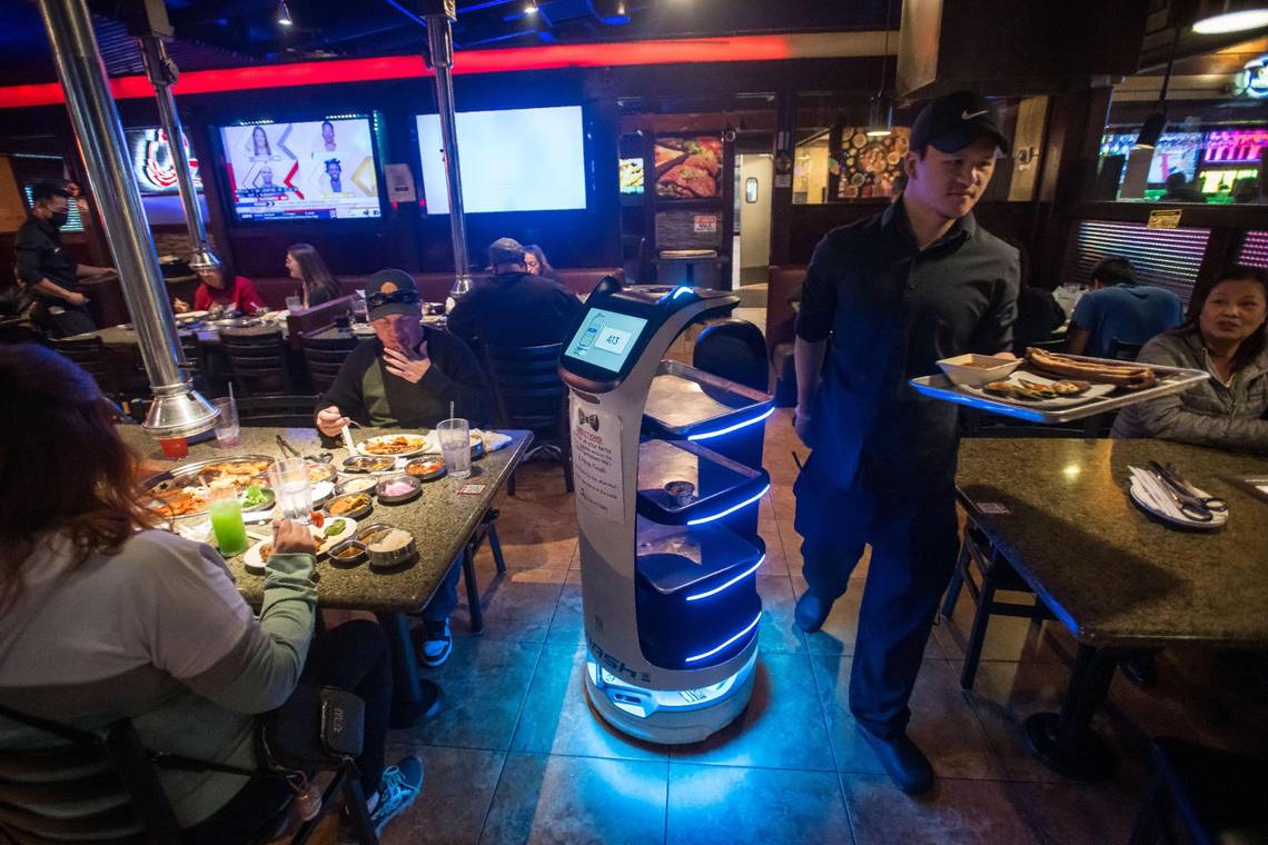 راهکار رباتیک کافه و رستوران